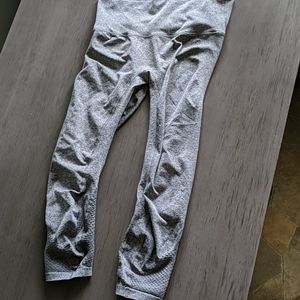 Old Navy activewear leggings